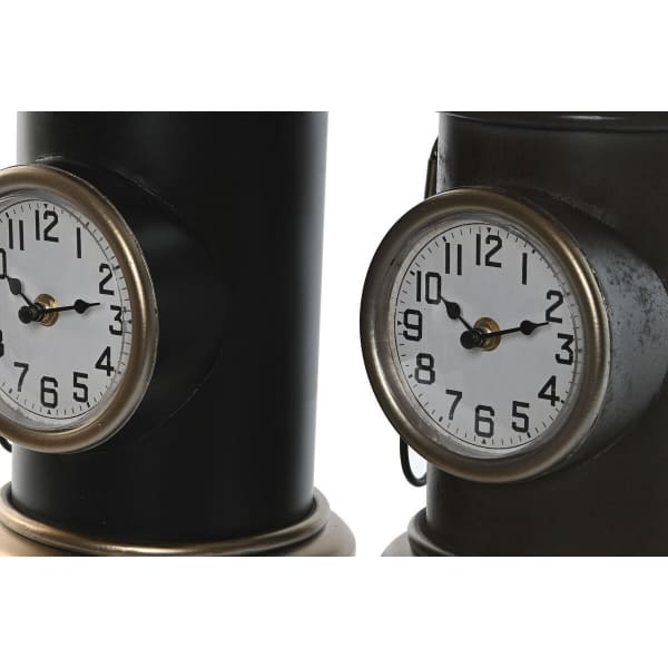 Relojes de mesa con diseño de barril de petróleo en metal negro y dorado.