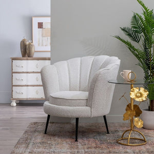 Fauteuils et tables design proposés par notre équipe Tendances Meubles